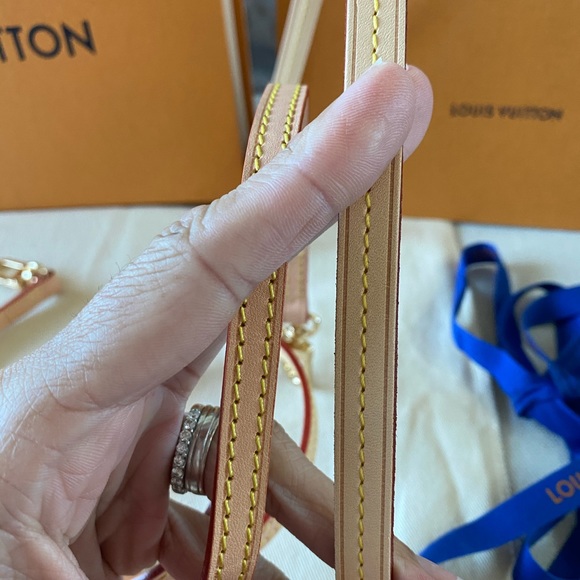 Louis Vuitton Pochette Accessories NM NWT - Picture 5 of 8